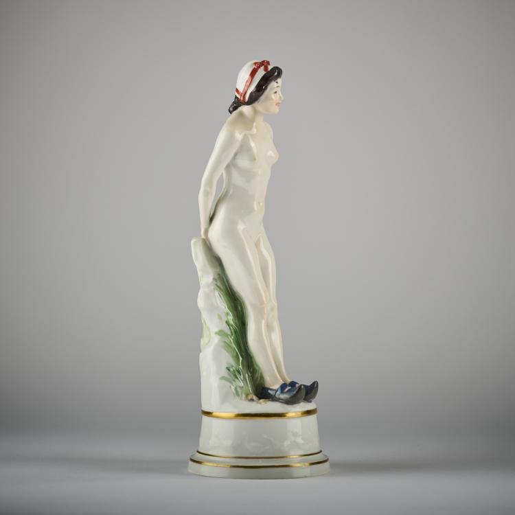 Bild 4 zu Objekt, 'Girl Nude', 1909-11, Jo&eacute; Descomps,Joseph Cormier, Meissen, KPM, 171C 534
