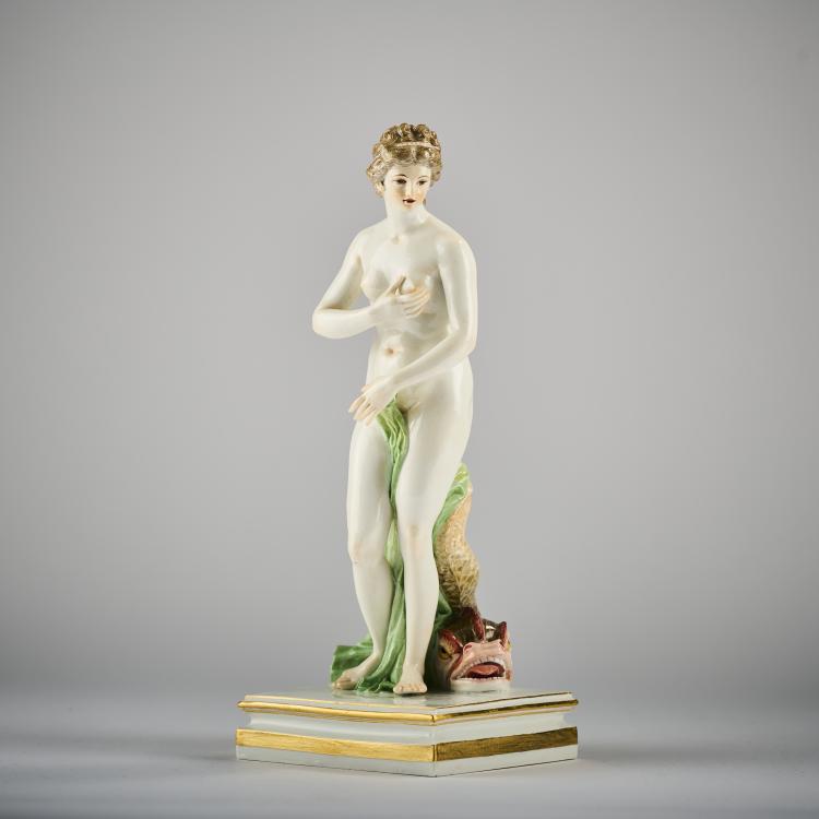 Hauptbild zu Objekt, 'Venus with Dolphin', 1784, Johann Carl Sch&ouml;nheit, Meissen, KPM, 171C 509