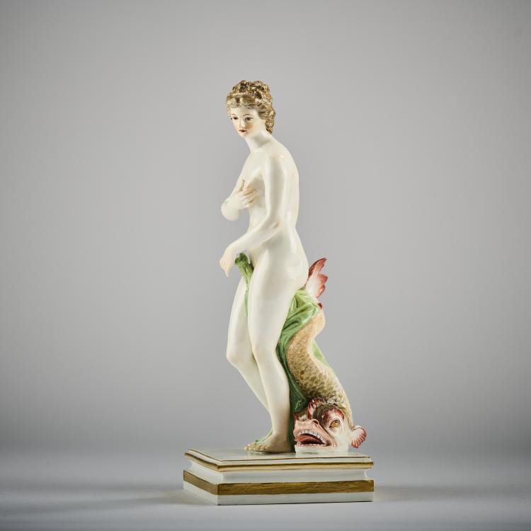 Bild 1 zu Objekt, 'Venus with Dolphin', 1784, Johann Carl Sch&ouml;nheit, Meissen, KPM, 171C 509