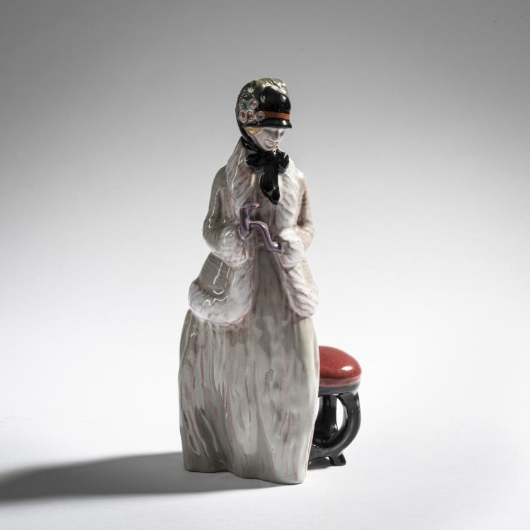 Hauptbild zu Objekt, Lady in winter costume with hat, c. 1911/12, &Ouml;sterreich, 171C 613