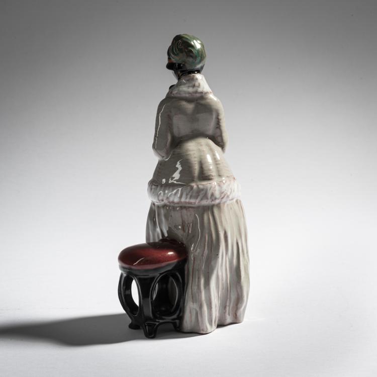 Bild 2 zu Objekt, Lady in winter costume with hat, c. 1911/12, &Ouml;sterreich, 171C 613