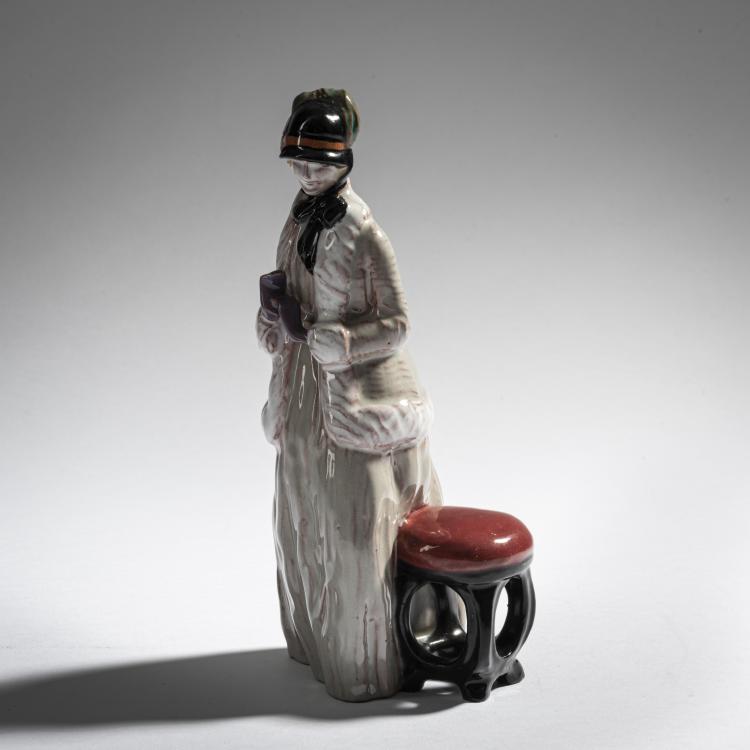 Bild 3 zu Objekt, Lady in winter costume with hat, c. 1911/12, &Ouml;sterreich, 171C 613