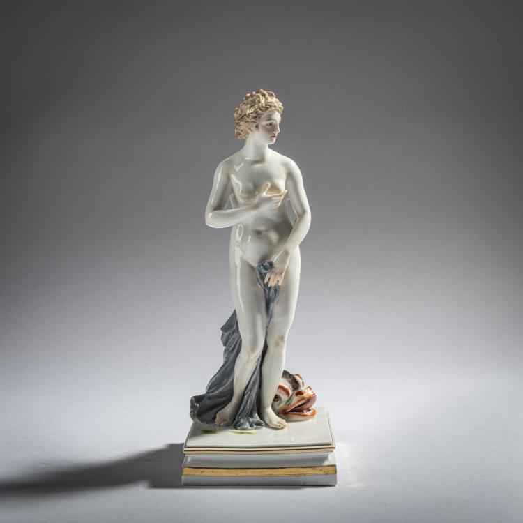 Hauptbild zu Objekt, 'Venus with Dolphin', 1784, Johann Carl Sch&ouml;nheit, Meissen, KPM, 171C 510