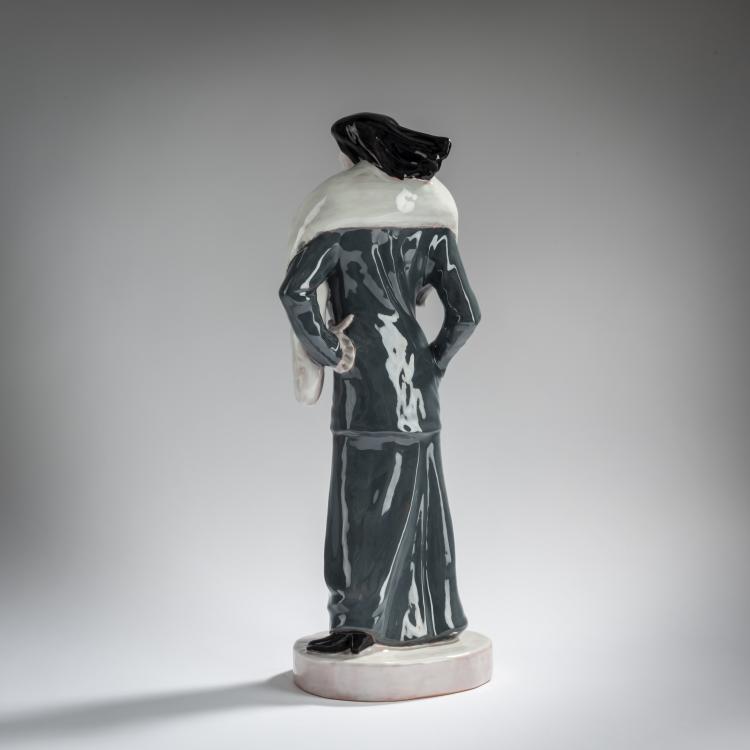 Bild 3 zu Objekt, Lady with a fur collar, 1997, Fritz Behn, Karlsruhe, Majolika-Manufaktur, 171C 609