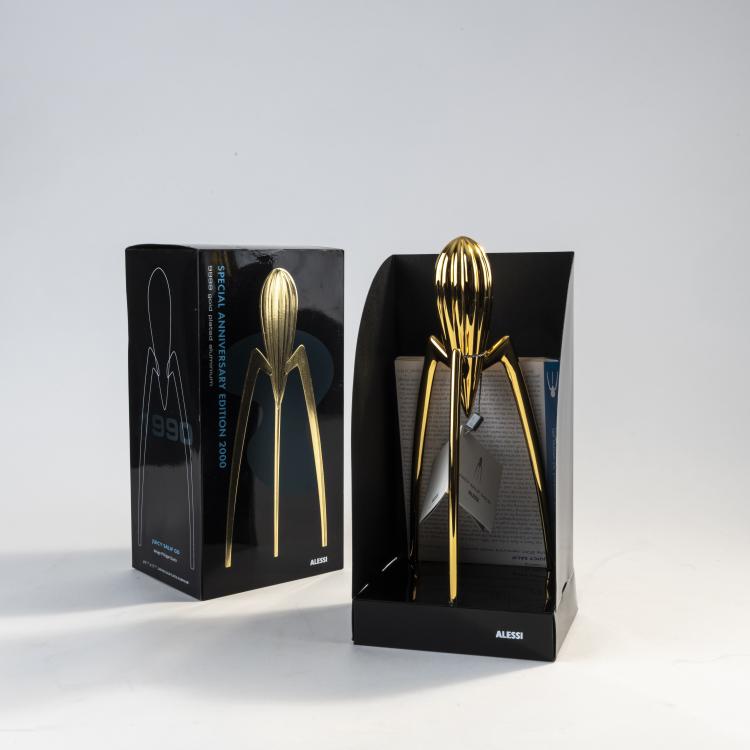 Bild 1 zu Objekt, 'Juicy Salif Gold' lemon squeezer, 1988, Philippe Starck, Alessi, Crusinallo, 172A 64