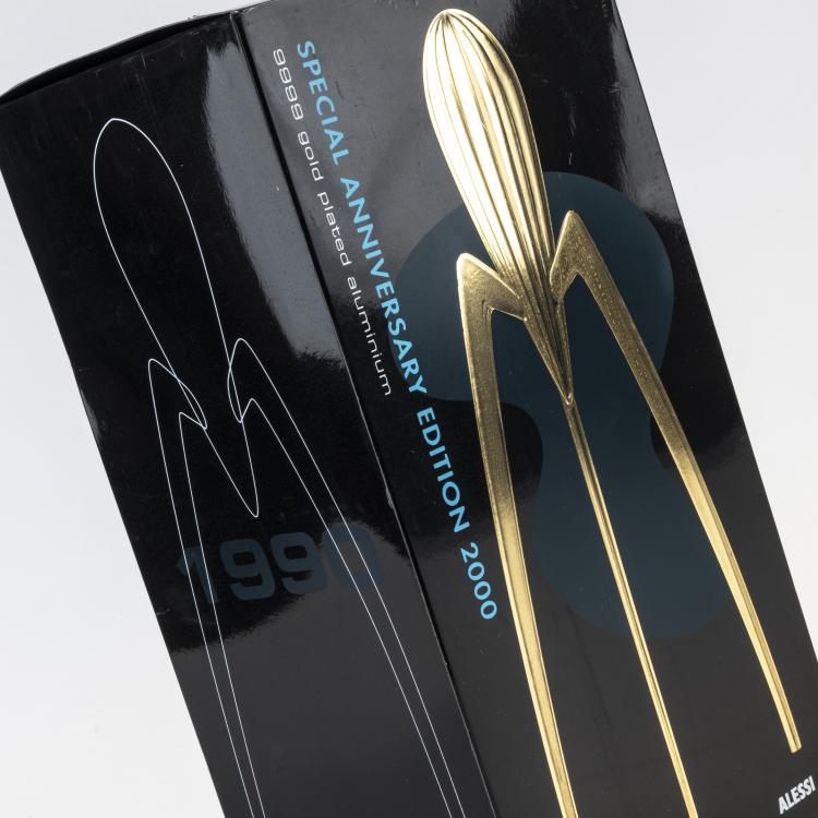 Bild 2 zu Objekt, 'Juicy Salif Gold' lemon squeezer, 1988, Philippe Starck, Alessi, Crusinallo, 172A 64