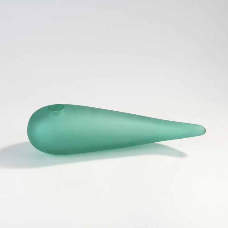Bild 1 zu Objekt, Vase/object 'Petite Etranget&eacute; N. 3', 1988, Philippe Starck, Daum, Nancy, 172A 65