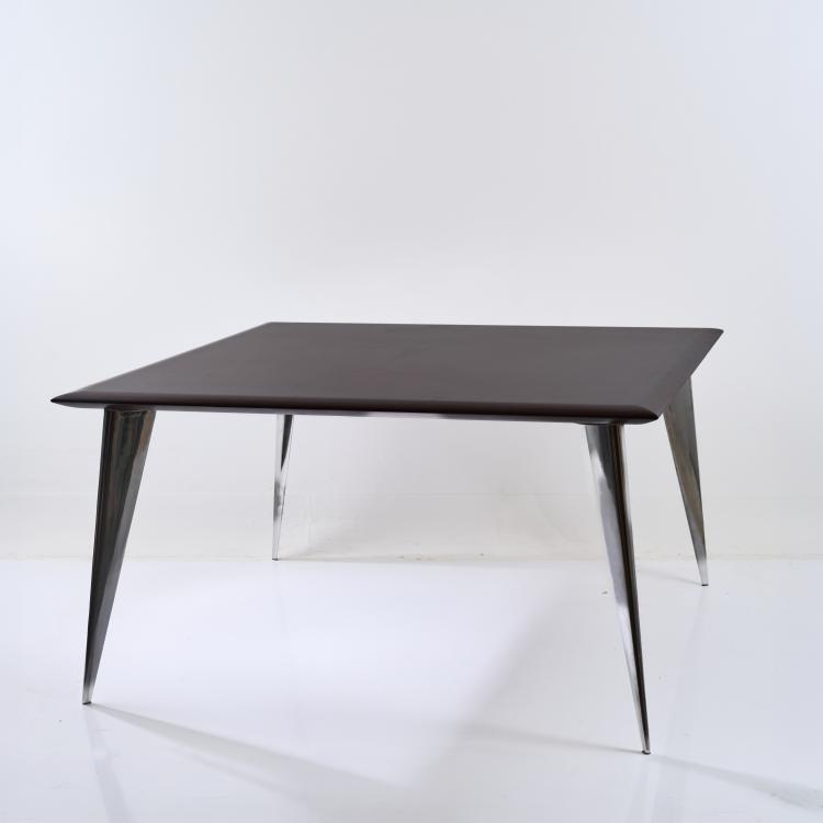 Bild 1 zu Objekt, 'J. (S&eacute;rie Lang)' table, 1991, Philippe Starck, Driade Aleph, Corsico., 181A 495