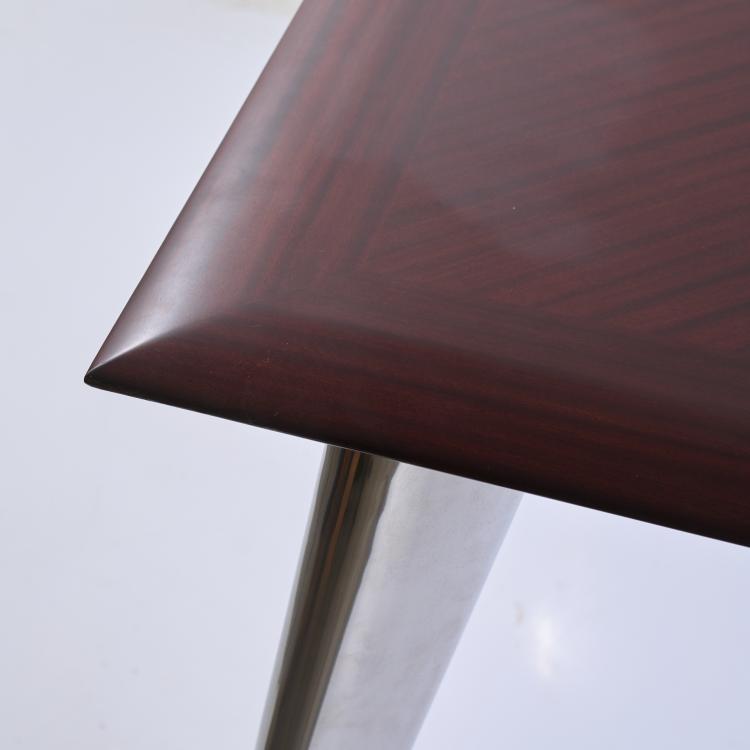 Bild 2 zu Objekt, 'J. (S&eacute;rie Lang)' table, 1991, Philippe Starck, Driade Aleph, Corsico., 181A 495