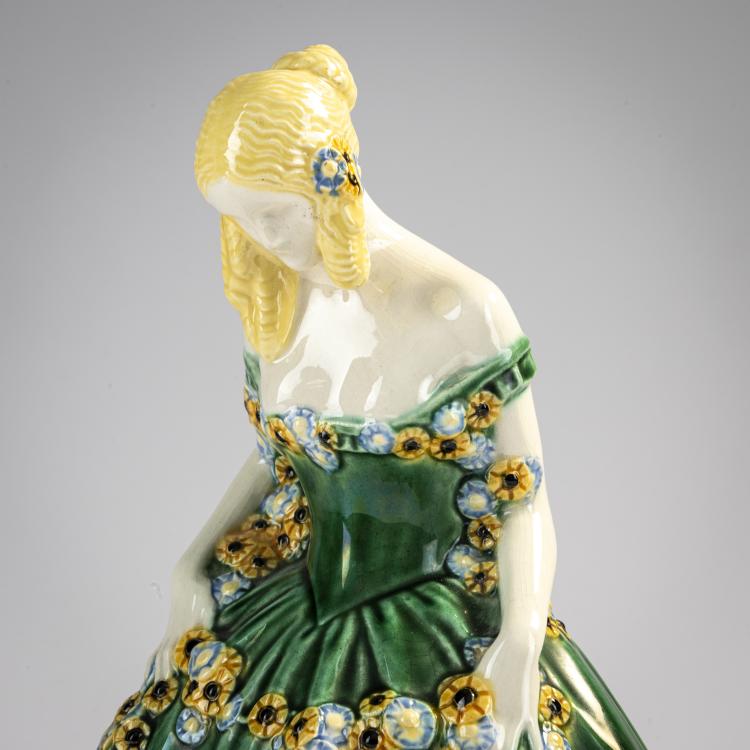 Bild 5 zu Objekt, 'Krinoline mit Blumengirlande', 1907, Michael Powolny, Gmundner Keramik, 171B 384