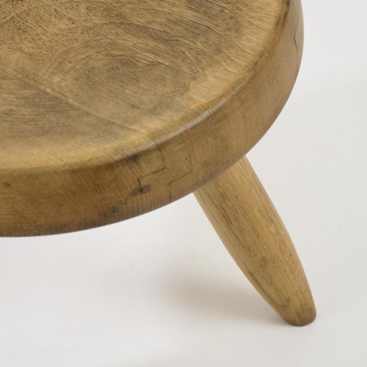 Bild 1 zu Objekt, Hocker, 1938, Charlotte Perriand, Blanchon, Paris; Sentou, Paris; Steph Simon, Paris., 170B 481