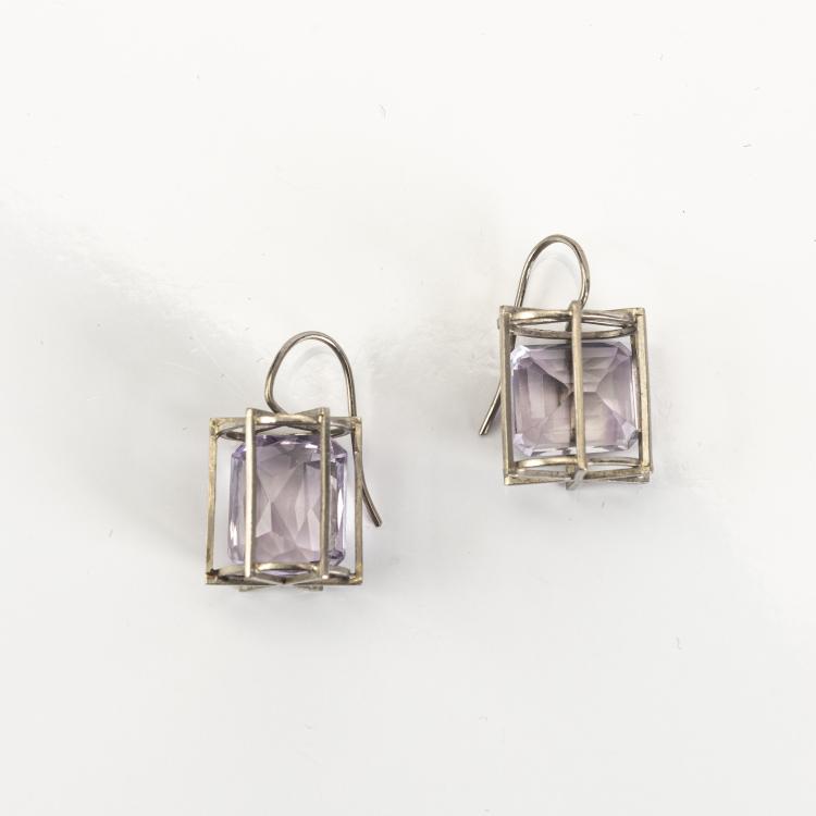 Bild 1 zu Objekt, Pair of earrings 'Edelsteine im K&auml;fig', 2000s, Melanie K&ouml;lsch, 172D 558