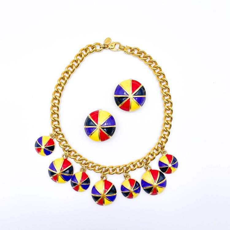 Hauptbild zu Objekt, Two-piece Vintage 'Jockey Cap' jewelry set, Escada, 172E 790