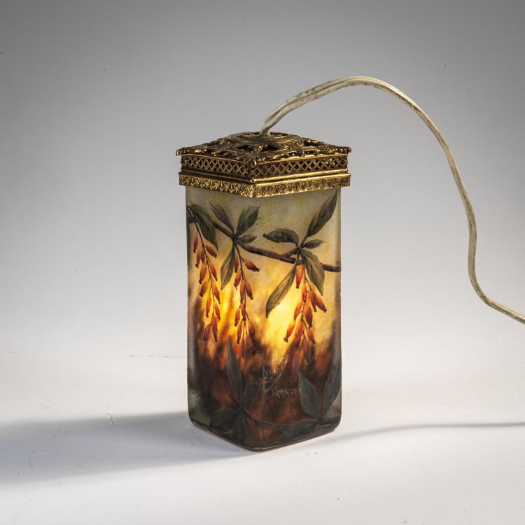 Bild 1 zu Objekt, Kleine Tischleuchte 'Epine Vinette', um 1910, Daum Fr&egrave;res, Nancy, 171A 60