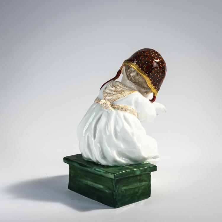 Bild 1 zu Objekt, 'Child with a cat in their arms, sitting on a bench', 1905, Konrad Hentschel, Mei&szlig;en, 171B 334