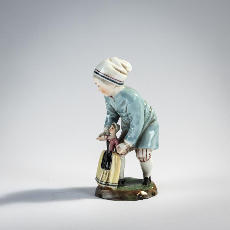 Bild 1 zu Objekt, 'Girl with doll', c. 1765, Johann Peter Melchior (after), H&ouml;chst, 171B 349