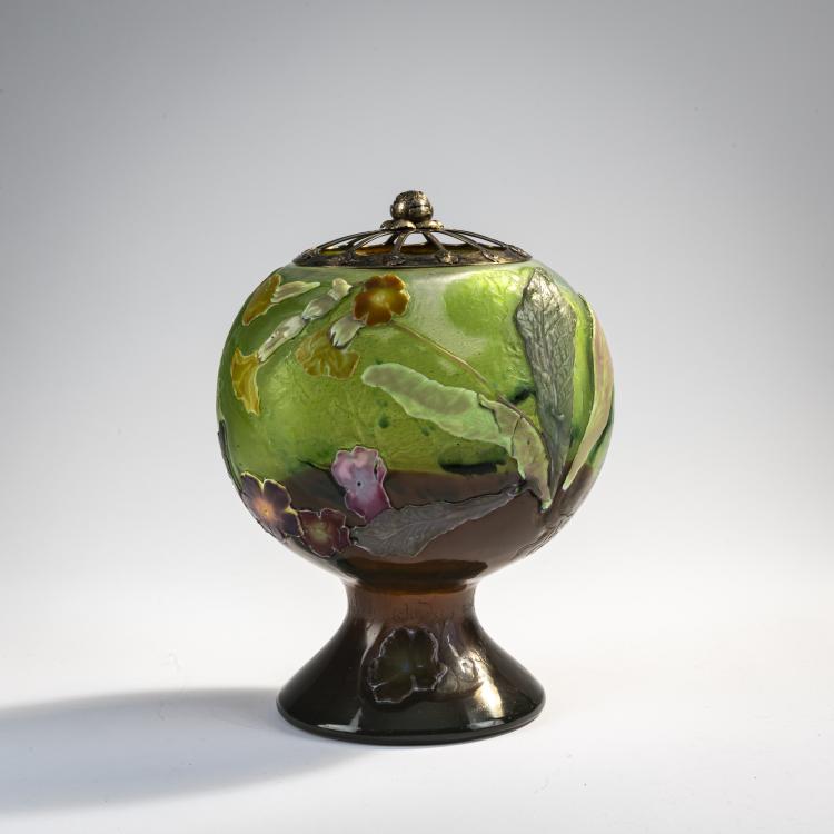 Hauptbild zu Objekt, Marqueterie parlante vase with a quote from Victor Hugo's 'Melancholia' exhibited at the Paris World Fair 1900, Emile Gall&eacute;, Gall&eacute;, Emile, Nancy, 171A 108