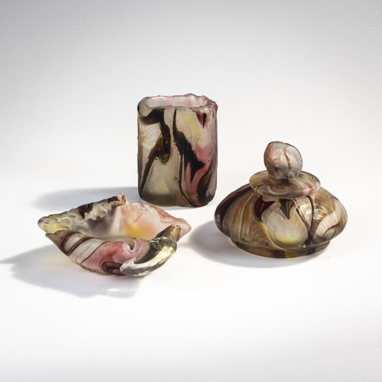 Hauptbild zu Objekt, 3-piece Toiletry set, 'Aron', 1889, Emile Gall&eacute;, Gall&eacute;, Emile, Nancy, 171A 98