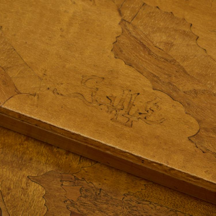 Bild 3 zu Objekt, Three nesting tables 'Paysage polaire', 1920s, Emile Gall&eacute;, Gall&eacute;, Etablisements, Nancy, 171A 222