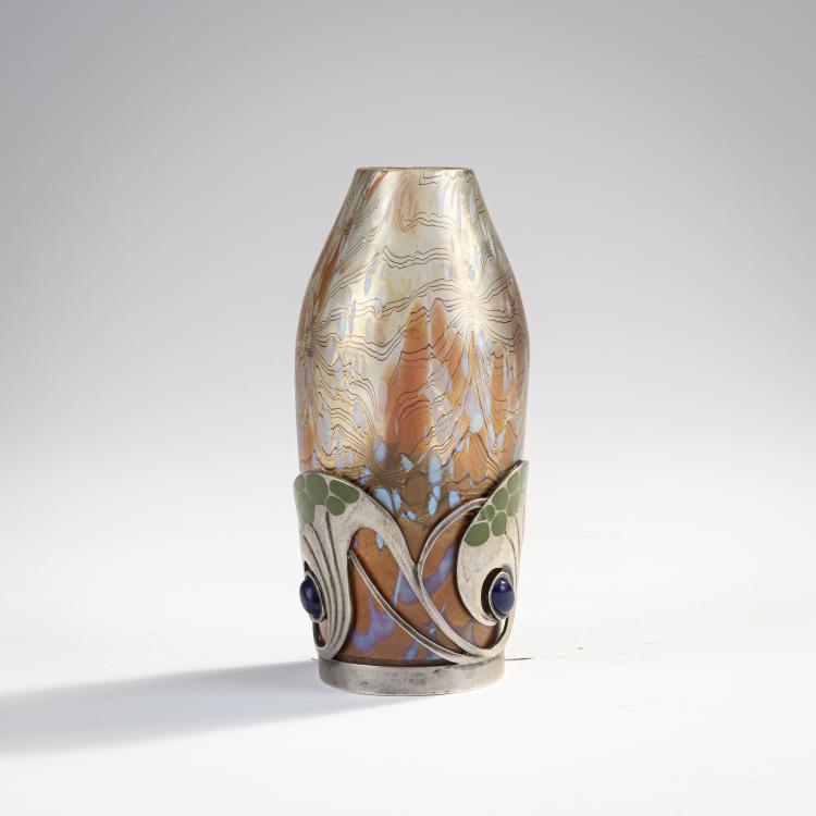 Bild 1 zu Objekt, Kleine 'Ph&auml;nomen'-Vase mit Fu&szlig; von G.A. Scheid, Wien, 1901, Josef Maria Auchentaller (wohl), L&ouml;tz Wwe., Klosterm&uuml;hle, 171A 243