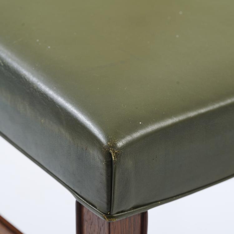 Bild 12 zu Objekt, Four dining room chairs, c. 1942, Ole Wanscher (attributed), Slagelse M&oslash;belvaerk, D&auml;nemark., 172A 164