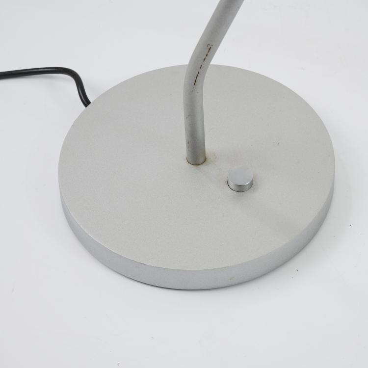 Bild 4 zu Objekt, Zwei Tischleuchten 'W 111', 1997, Maarten van Severen, U-Line, Belgien, 172A 211