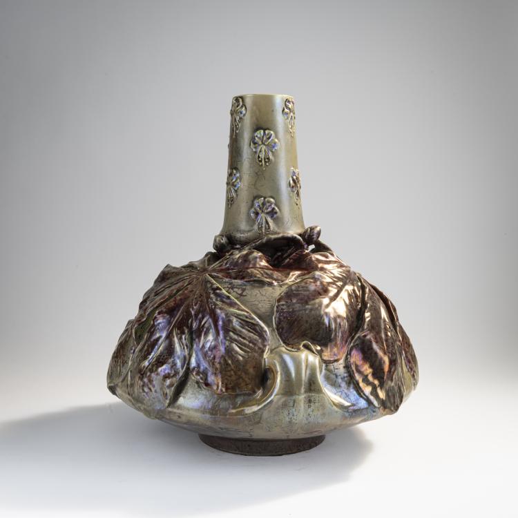 Hauptbild zu Objekt, Gro&szlig;e Vase 'Marrons', um 1902, Ernest Bussi&egrave;re, Keller & Gu&eacute;rin, Lun&eacute;ville, 171B 368