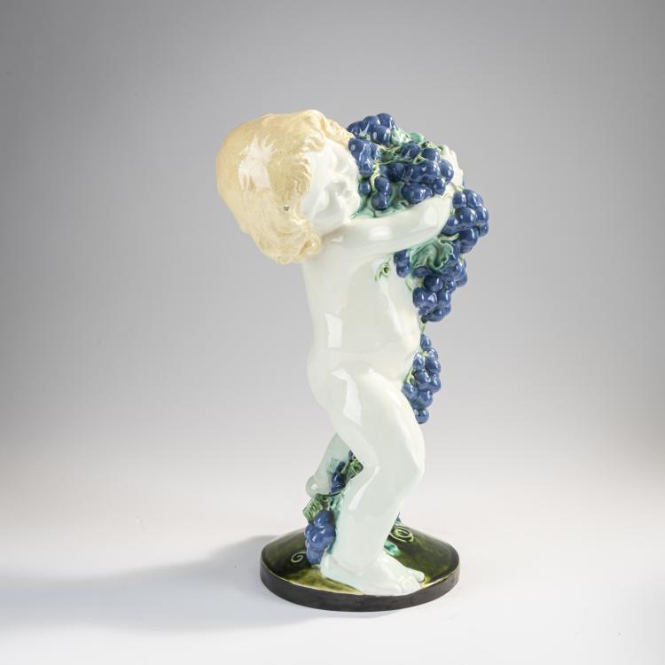 Bild 1 zu Objekt, 'Putto with grapes (autumn)', c. 1907, Michael Powolny, Wiener Keramik, 171B 389