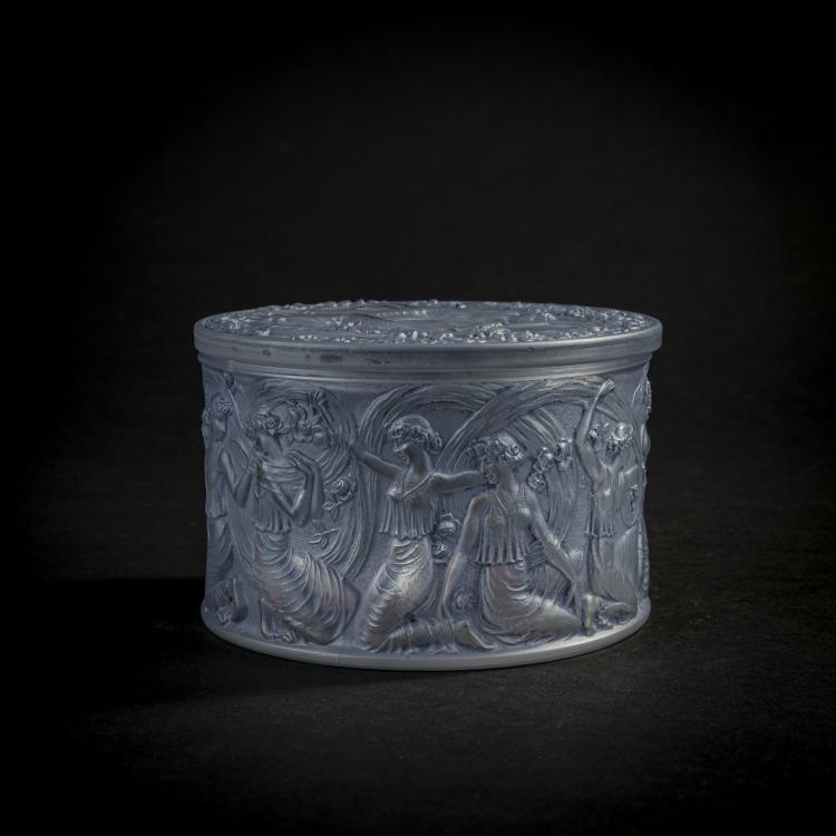 Bild 1 zu Objekt, Dose 'Figurines et Voiles', 1929, Ren&eacute; Lalique, Lalique, Ren&eacute;, Wingen-sur-Moder, 171A 158