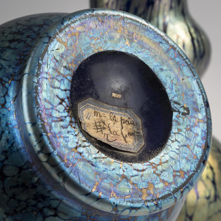 Bild 2 zu Objekt, Two 'Papillon' vases, c. 1898, L&ouml;tz Wwe., Klosterm&uuml;hle, 171A 237