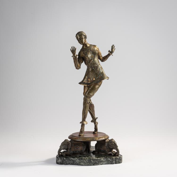 Hauptbild zu Objekt, Javanesische T&auml;nzerin, um 1925, Hans Keck, 171B 309