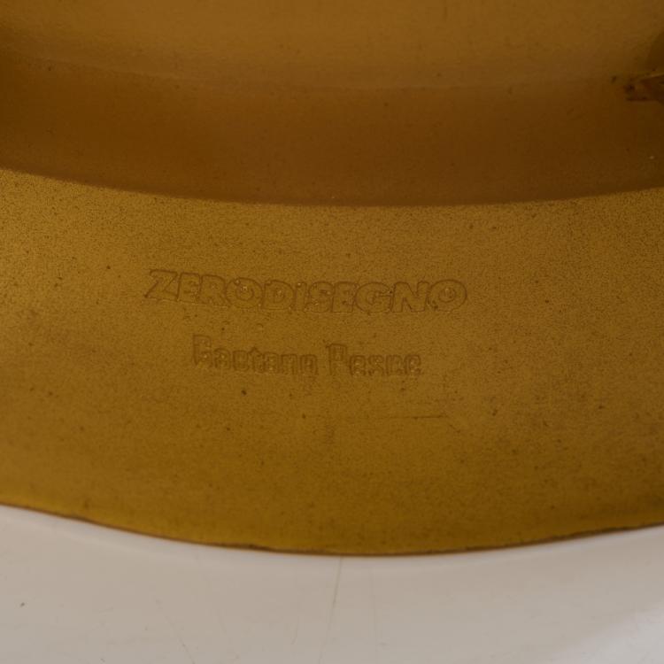 Bild 3 zu Objekt, Stapeltisch 'Nobody's Round' aus der Serie 'Nobody's Perfect', 2003, Gaetano Pesce, Zerodisegno, San Giuliano Vecchio, 172A 129