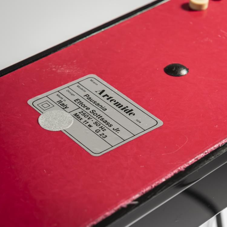 Bild 4 zu Objekt, 'Pausania' table light, 1983, Ettore Sottsass, Artemide, Mailand, 172A 119