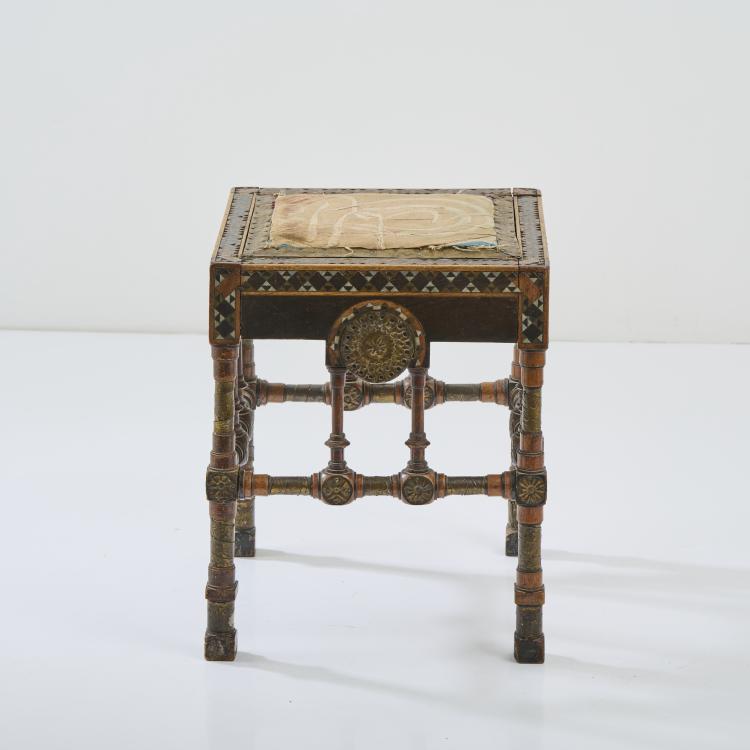 Bild 2 zu Objekt, Stool, c. 1900, Carlo Bugatti, Bugatti, Carlo, 171A 211