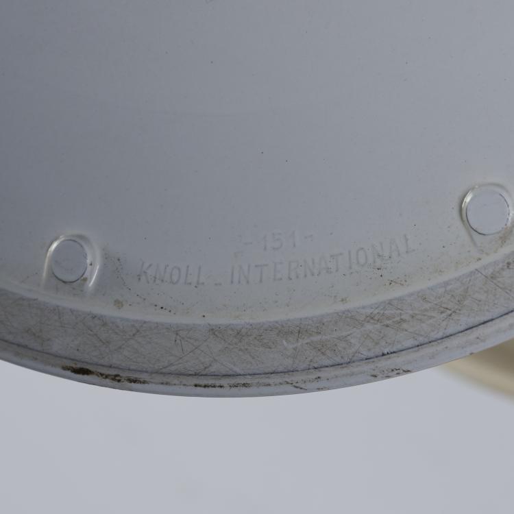 Bild 4 zu Objekt, 6 'Tulip' - '151' chairs, 1956, Eero Saarinen, Knoll International, New York, 172A 145