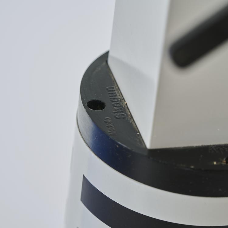 Bild 6 zu Objekt, Two 'Shogun' floor lights, 1986, Mario Botta, Artemide, Mailand, 172A 121