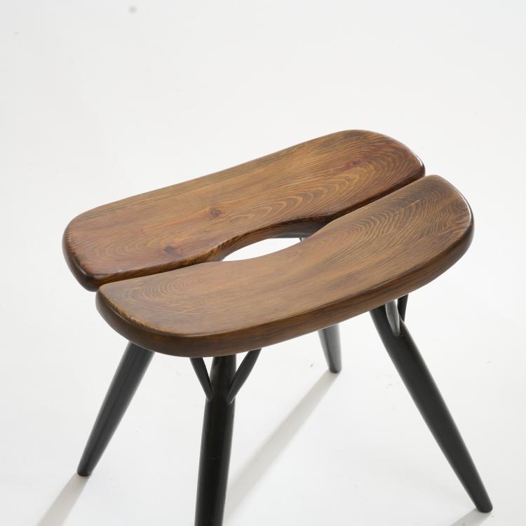 Bild 4 zu Objekt, Two 'Pirkka' stools, 1955, Ilmari Tapiovaara, Laukaan Puu Ltd., Helsinki; Asko Oy, Helsinki, 172B 344
