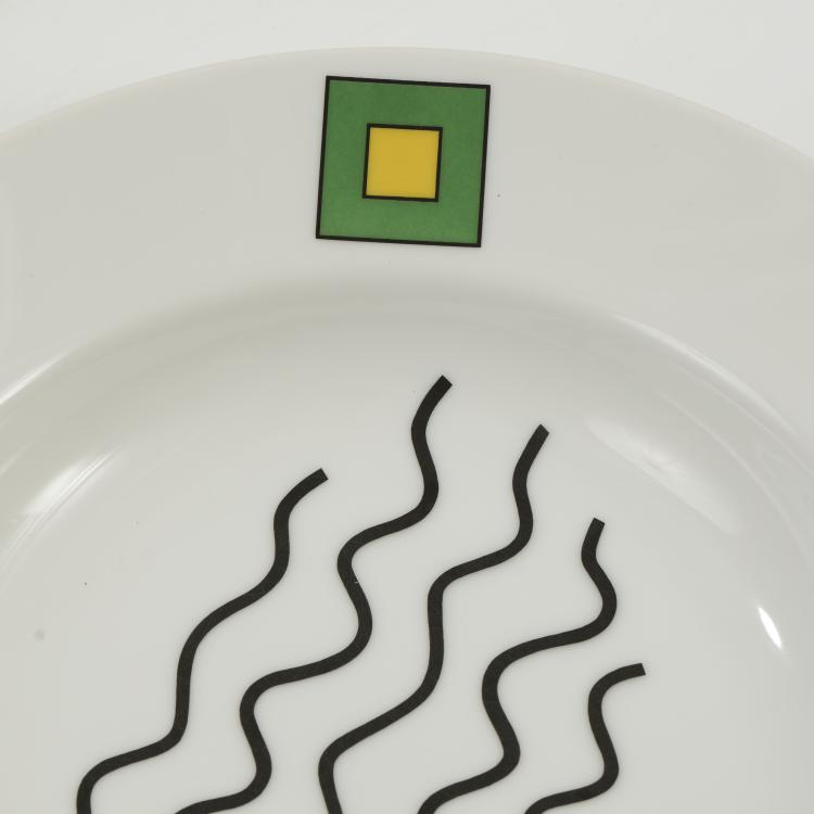 Bild 4 zu Objekt, Zwei Suppenteller 'Renaissance', 1986 und drei Suppenteller 'Medici', um 1985, Ettore Sottsass, Swid Powell, New York, 173A 83