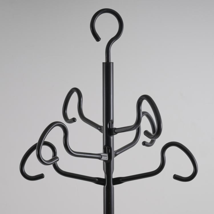 Bild 1 zu Objekt, Clothes rack 'Servomanto', 1985 and umbrella stand 'Servopluvio', 1961/80, Achille Castiglioni,Pier Giacomo Castiglioni, Zanotta, Nova Milanese, 173A 260