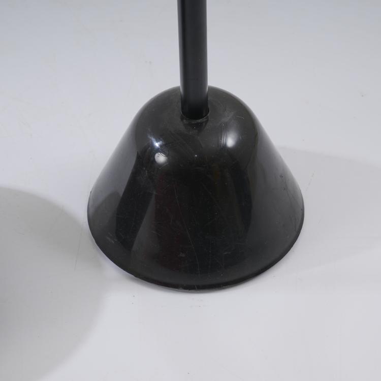 Bild 3 zu Objekt, Clothes rack 'Servomanto', 1985 and umbrella stand 'Servopluvio', 1961/80, Achille Castiglioni,Pier Giacomo Castiglioni, Zanotta, Nova Milanese, 173A 260