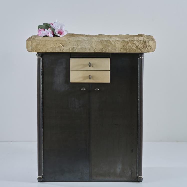 Hauptbild zu Objekt, 'Chest of drawers' / 'Water lily cabinet', 1987, Wolfgang Laubersheimer, Pentagon, K&ouml;ln, 172A 196