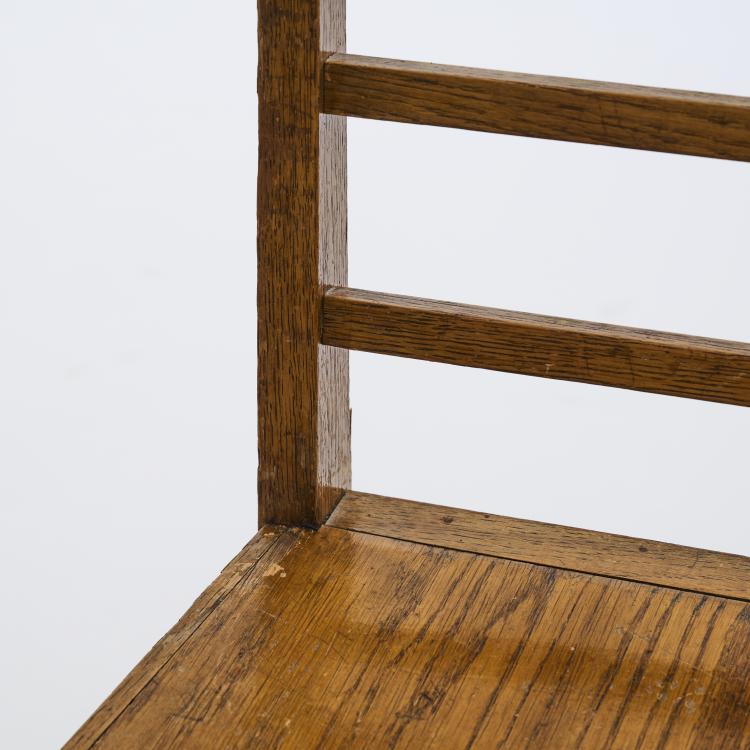 Bild 4 zu Objekt, 'Suomen Valtion Rautatiet (Finnish State Railways)' chair, 1909, Eliel Saarinen, 172B 223