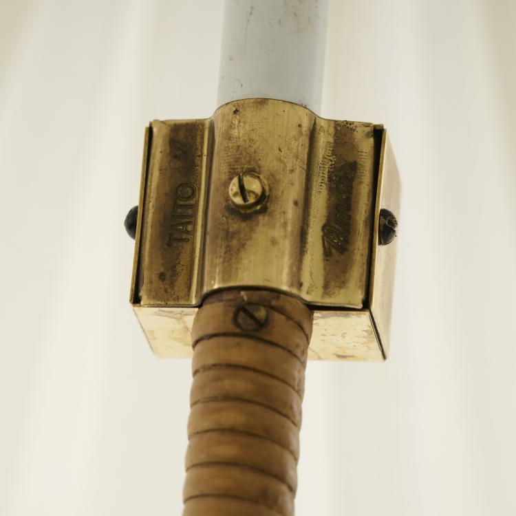 Bild 5 zu Objekt, Stehleuchte '9602' - 'Chinese hat', 1935, Paavo Tynell, Taito Oy, Idman, Vilhonvuorenkatu, 172B 244