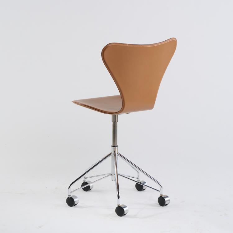 Bild 5 zu Objekt, Arbeitsstuhl '3117', 1955, Arne Jacobsen, Hansen, Fritz, Kopenhagen, 173B 452