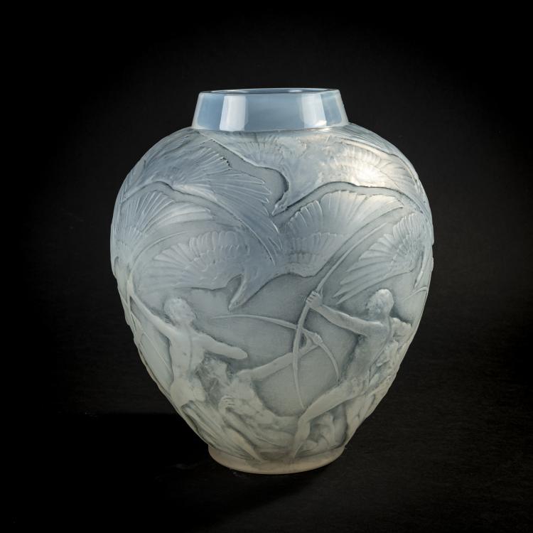 Bild 1 zu Objekt, Vase 'Archers', 1921, Ren&eacute; Lalique, Lalique, Ren&eacute;, Combs-la-Ville/Wingen-sur-Moder, 171A 136