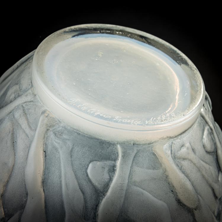 Bild 2 zu Objekt, Vase 'Archers', 1921, Ren&eacute; Lalique, Lalique, Ren&eacute;, Combs-la-Ville/Wingen-sur-Moder, 171A 136
