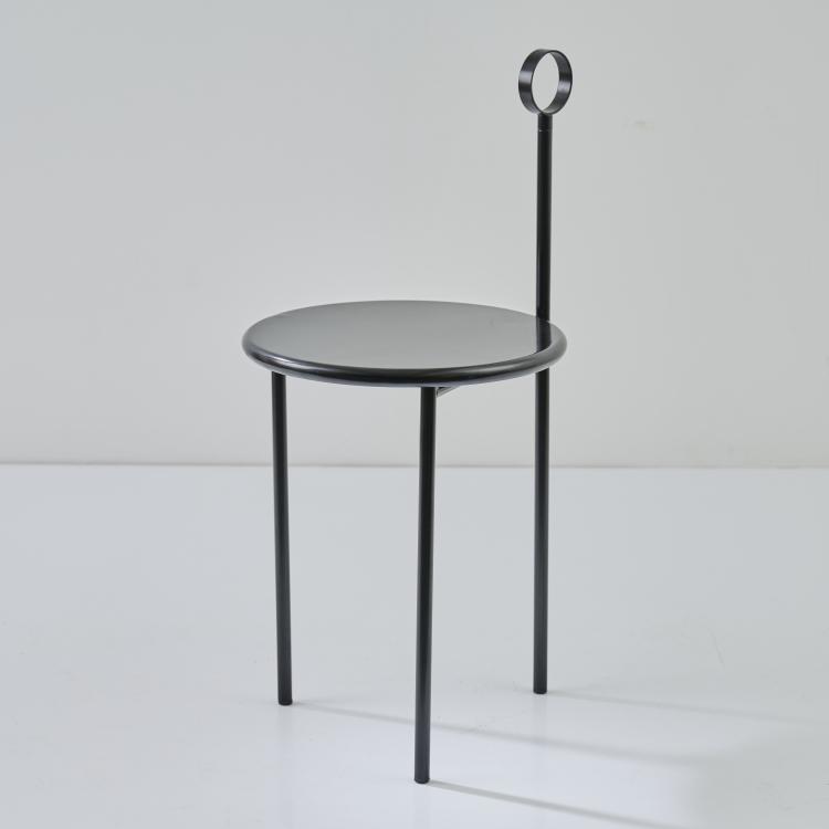 Hauptbild zu Objekt, Chair/side table 'Mickville', 1985, Philippe Starck, Driade Aleph, Mailand, 172A 62