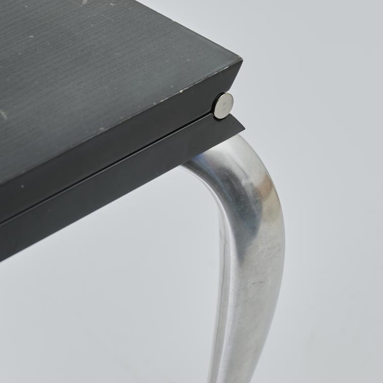 Bild 6 zu Objekt, 'Lola Mundo' folding chair / stool, 1988, Philippe Starck, Driade, Caorso, 172A 66