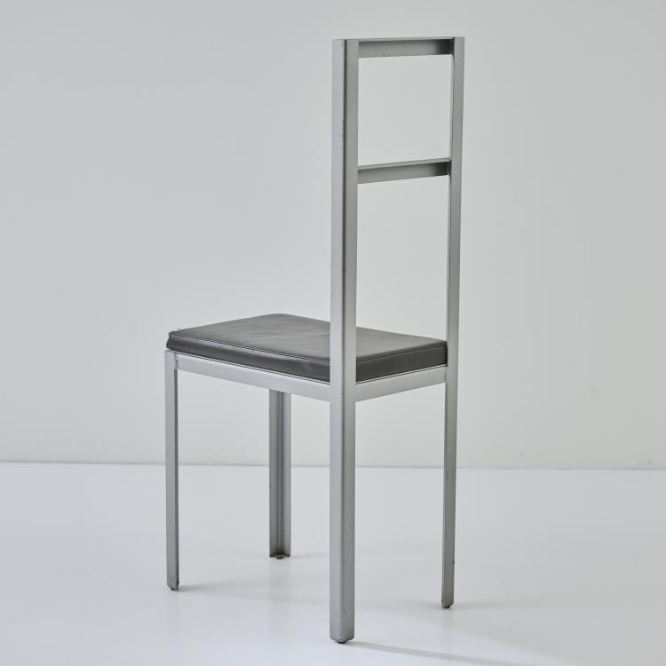 Bild 1 zu Objekt, Stuhl 'Hamlet Machine', Variante, um 1987, Robert Wilson, XO, Boissy Saint-Leg&eacute;r, 172A 214