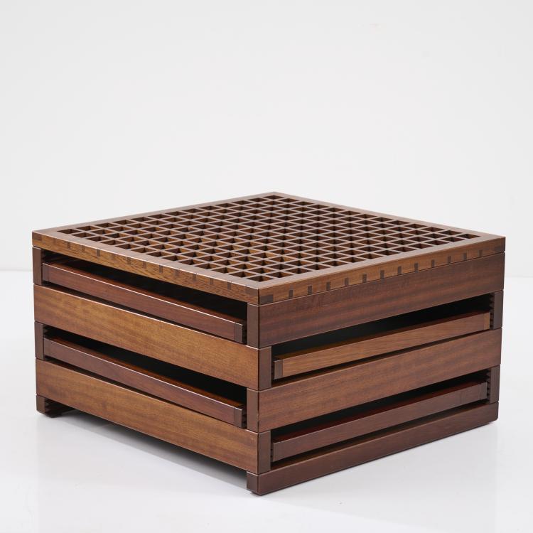 Bild 3 zu Objekt, Sofatisch 'Tetra', 1983, Bernard Vuarnesson, Bellato, Rosta, 172A 216